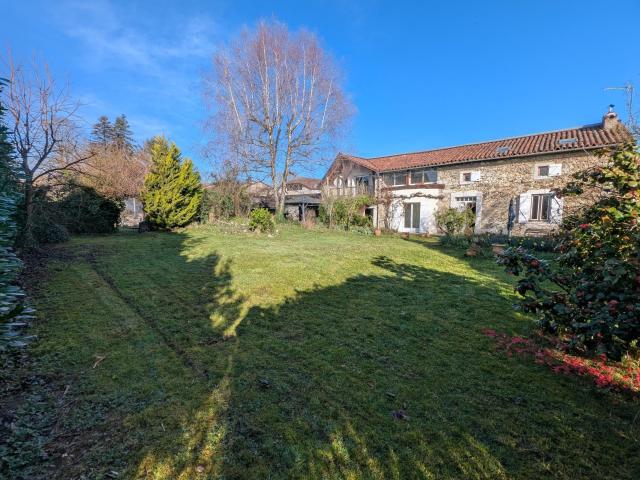Maison vente à Bagnères-de-Bigorre, Montégut
