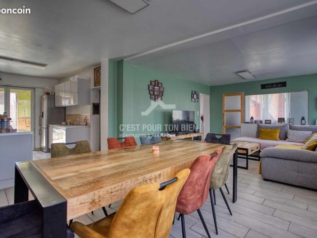 Maison vente à Dunkerque, Steenvoorde
