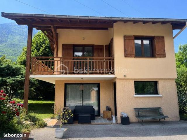 Maison vente à Saint-Jean-de-Maurienne, Saint-etienne-de-cuines