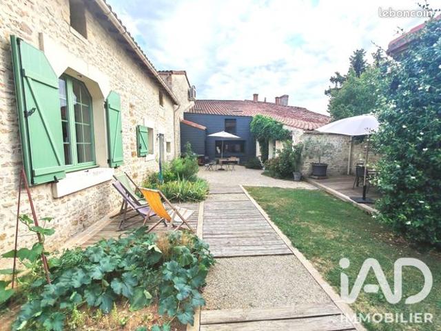 Maison vente à Fontenay-le-Comte, Saint-juire-champgillon