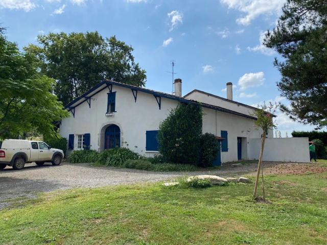 Maison vente à Oloron-Sainte-Marie, Lahontan