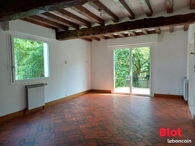 Maison vente à Tournon-sur-Rhône, Châteaubourg