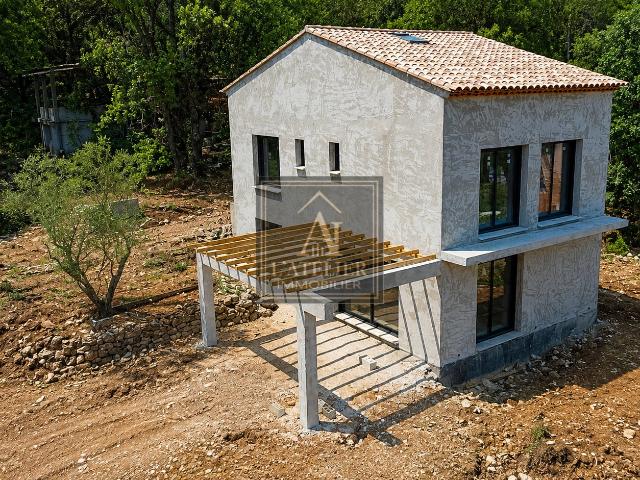Maison vente à Arrondissement de Toulon, Solliès-toucas