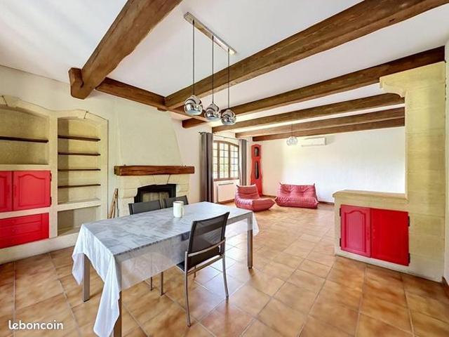 Maison vente à Arles, Noves