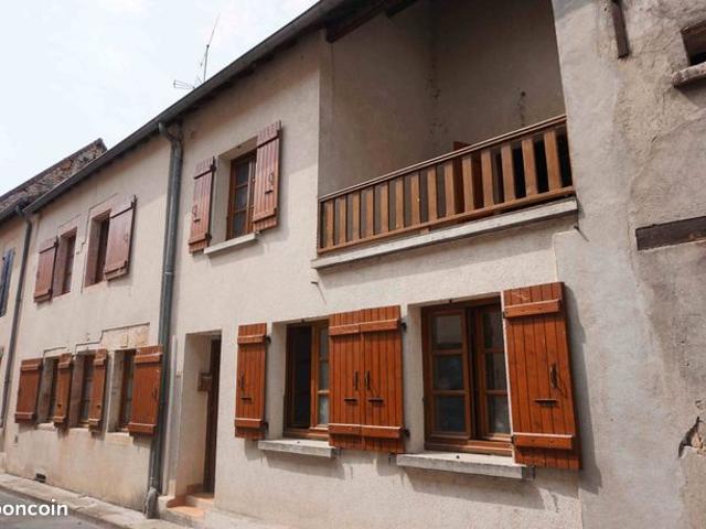 Maison vente à Louhans-Châteaurenaud, Cuisery