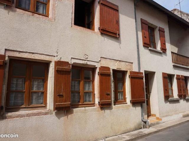 Maison vente à Louhans-Châteaurenaud, Cuisery