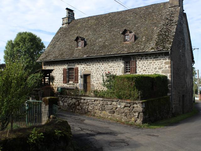 Maison vente à Mauriac, Saint-martin-cantalès