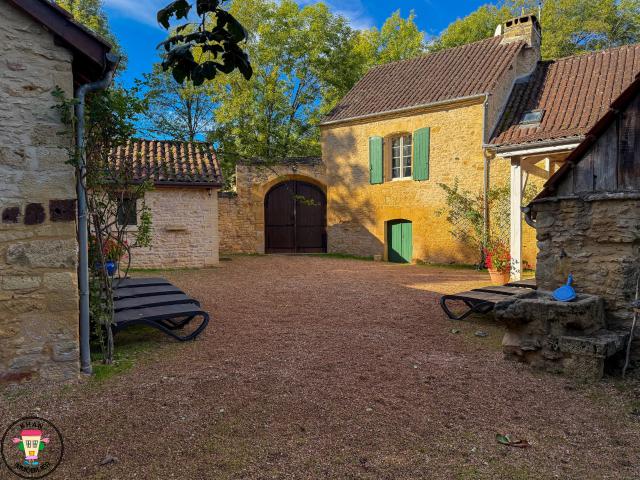 Maison vente à Saint-Amand-de-Coly, Coly-Saint-Amand