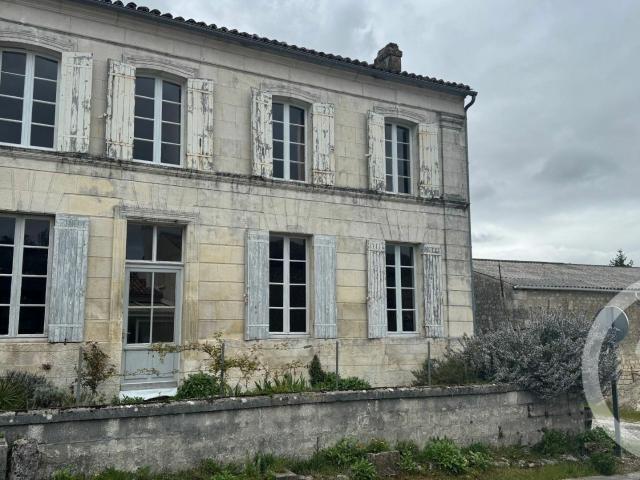 Maison vente à France métropolitaine, Saintes