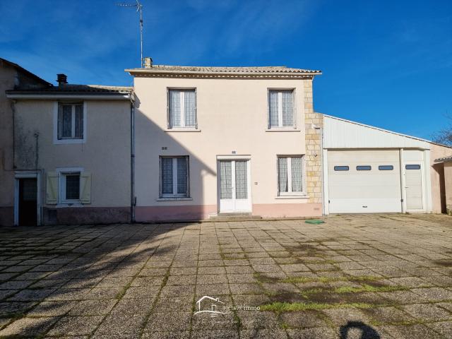 Maison vente à Parthenay, Vasles
