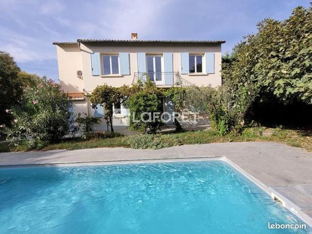 Maison vente à Arles, Bouches-du-Rhône