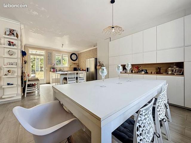 Maison vente à Créteil, Villecresnes