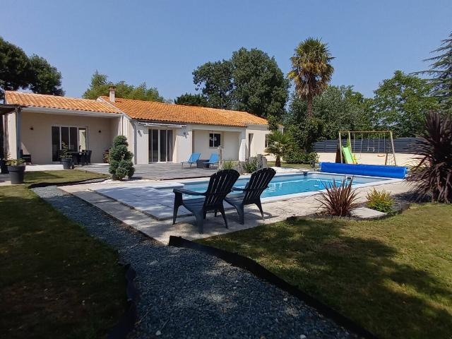Maison vente à Saint-hippolyte, Le Chevallerat