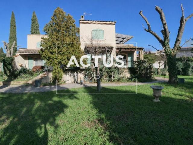 Maison vente à Aix-en-Provence, Salon-de-provence