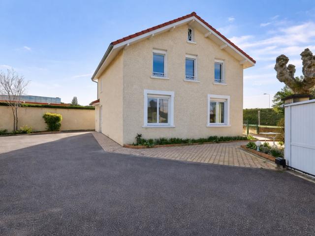 Maison vente à Bourg-en-Bresse, Saint-maurice-de-beynost