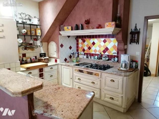 Maison vente à Loches, Descartes