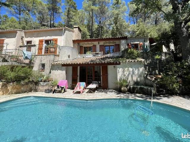 Maison vente à Brignoles, Villecroze