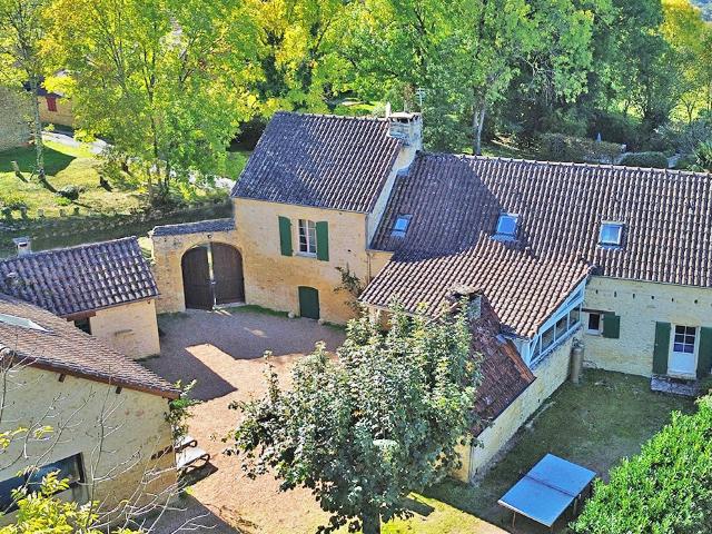 Maison vente à Sarlat-la-Canéda, Saint-amand-de-coly