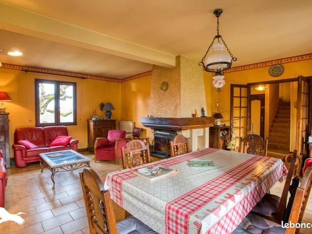 Maison vente à Gourdon, Condat