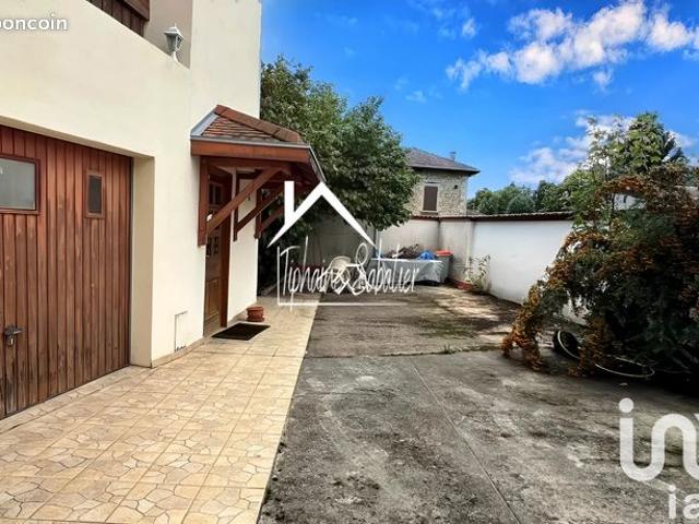 Maison vente à La Côte-saint-andré, Isère