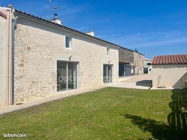 Maison vente à Fontenay-le-Comte, Sainte-gemme-la-plaine
