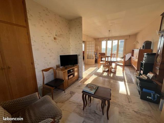 Maison vente à Versailles, Les Clayes-sous-bois