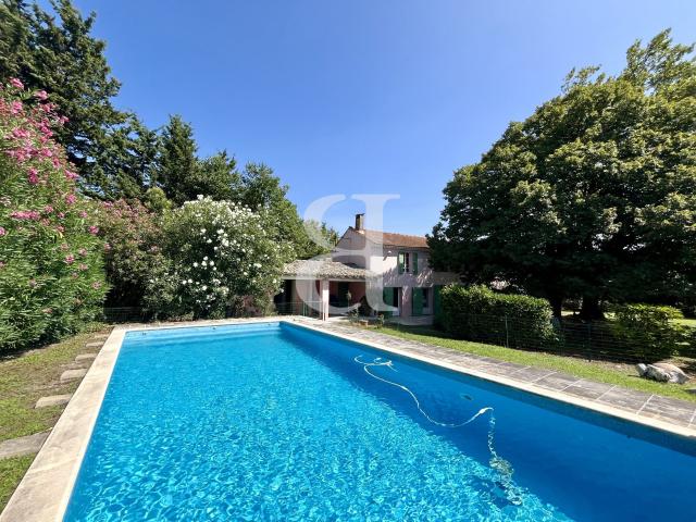 Maison vente à Arles, Noves