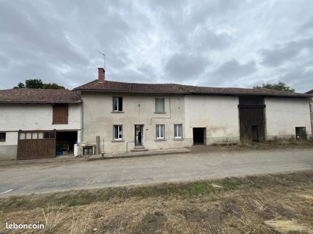 Maison vente à Rochechouart, Saint-auvent