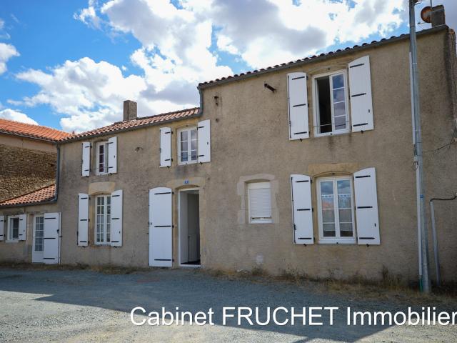 Maison vente à L'Étrouflère, Sigournais