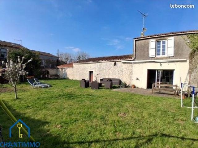 Maison vente à La Roche-sur-Yon, Chantonnay