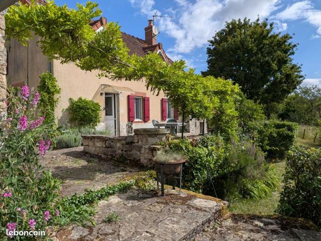 Maison vente à Château-Chinon (Ville), Montapas