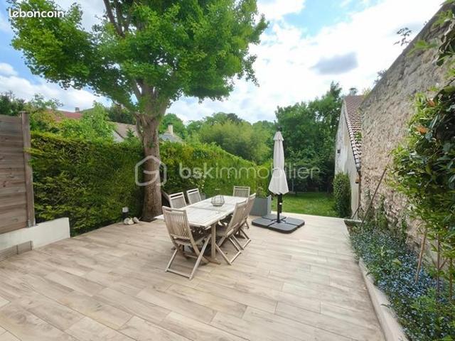 Maison vente à Saint-Germain-en-Laye, L'etang-la-ville