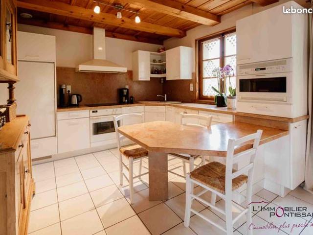 Maison vente à Pontarlier, Maisons-du-bois-lièvremont