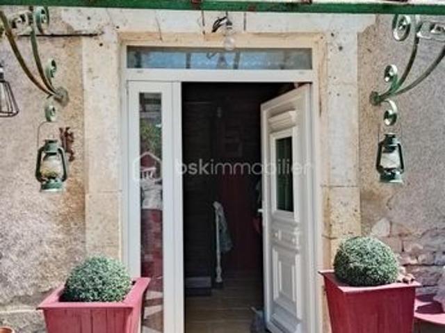 Maison vente à Confolens, La Chapelle