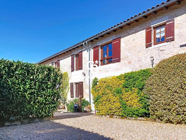 Maison vente à Saintes, Bussac-sur-charente