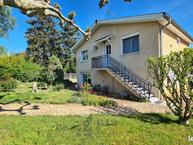 Maison vente à Roanne, Commelle-vernay