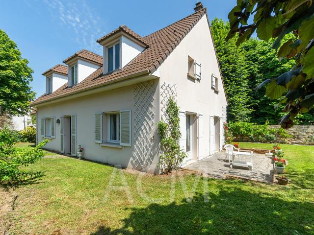 Maison vente à Saint-Germain-en-Laye, Le Mesnil-le-roi