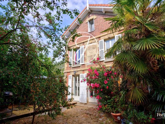 Maison vente à Saint-Germain-en-Laye, Croissy-sur-seine