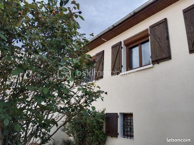 Maison vente à Crosne, Essonne