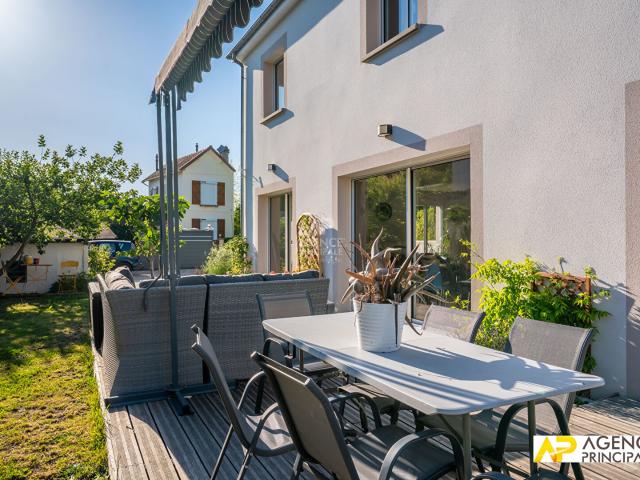 Maison vente à Saint-Germain-en-Laye, Le Mesnil-le-roi