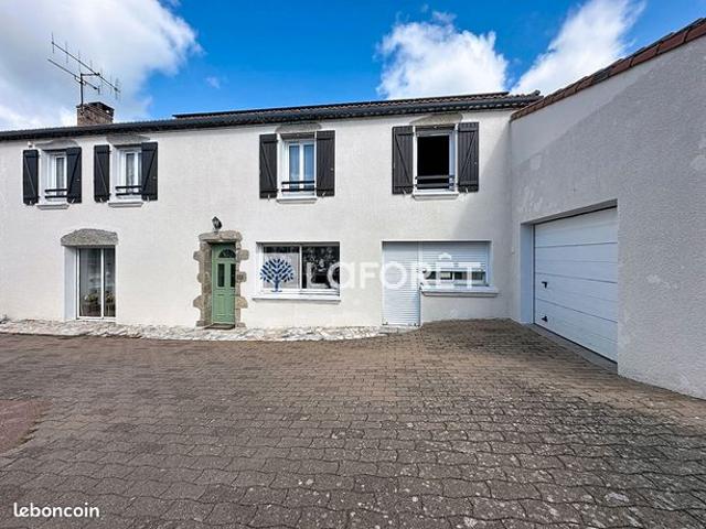 Maison vente à Bressuire, Chiché