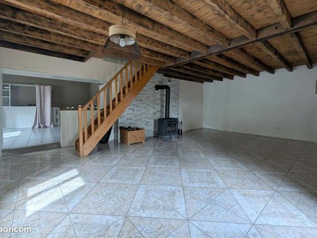 Maison vente à Nevers, La Fermeté