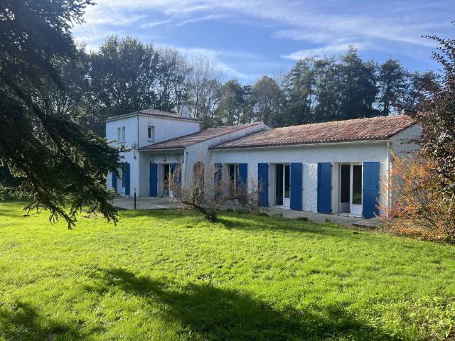 Maison vente à Saintes, Cravans
