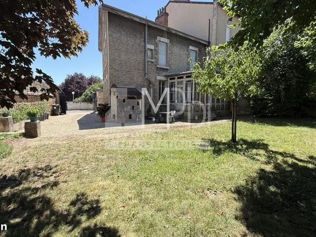 Maison vente à Bourg-en-Bresse, Bourg-en-bresse
