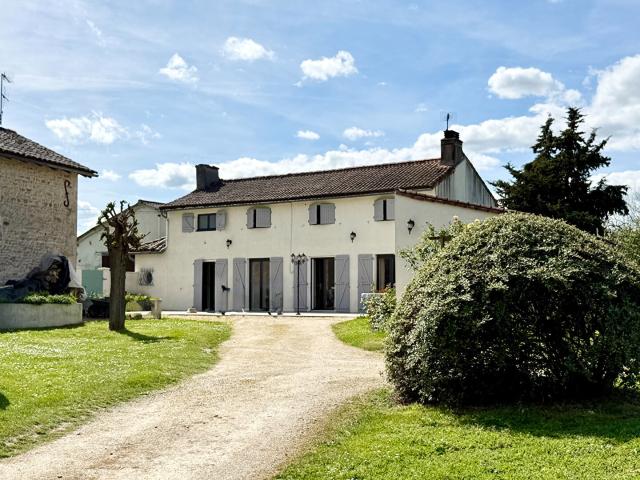 Maison vente à Montmorillon, Sommières-du-clain