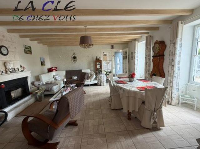 Maison vente à Fontenay-le-Comte, Bouillé-courdault