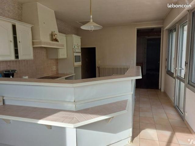 Maison vente à Saint-Jean-d'Angély, Matha