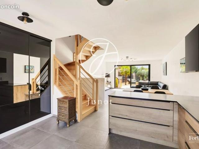 Maison vente à Saint-Germain-en-Laye, Carrières-sur-seine