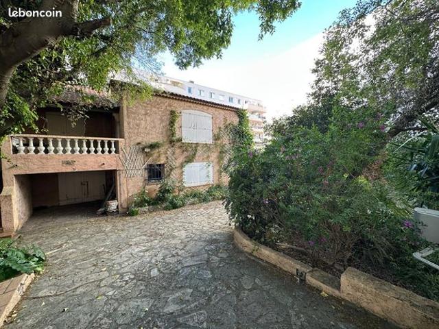 Maison vente à Arrondissement de Toulon, Toulon