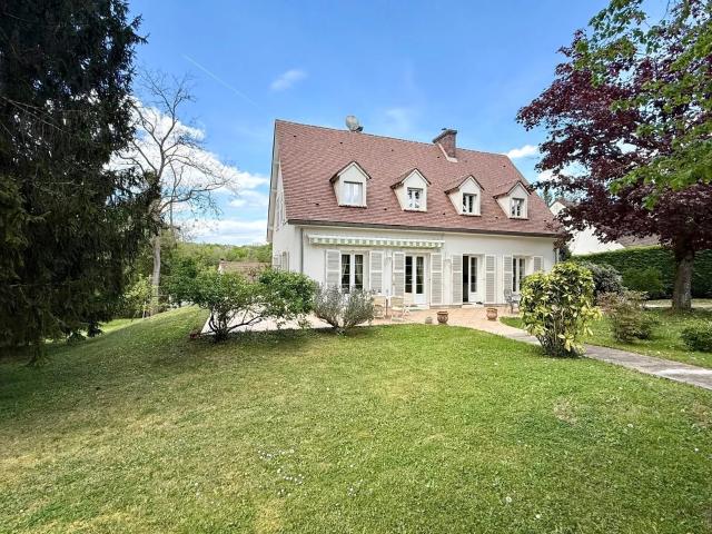 Maison vente à Melun, Fontaine-le-port